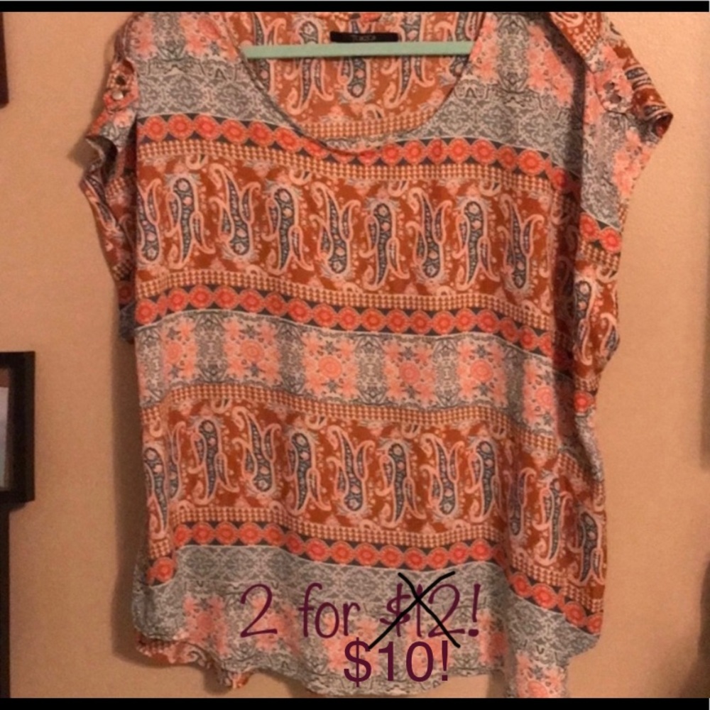 💥LAST CHANCE💥 2/$10 Paisley Floral Sheer Blouse